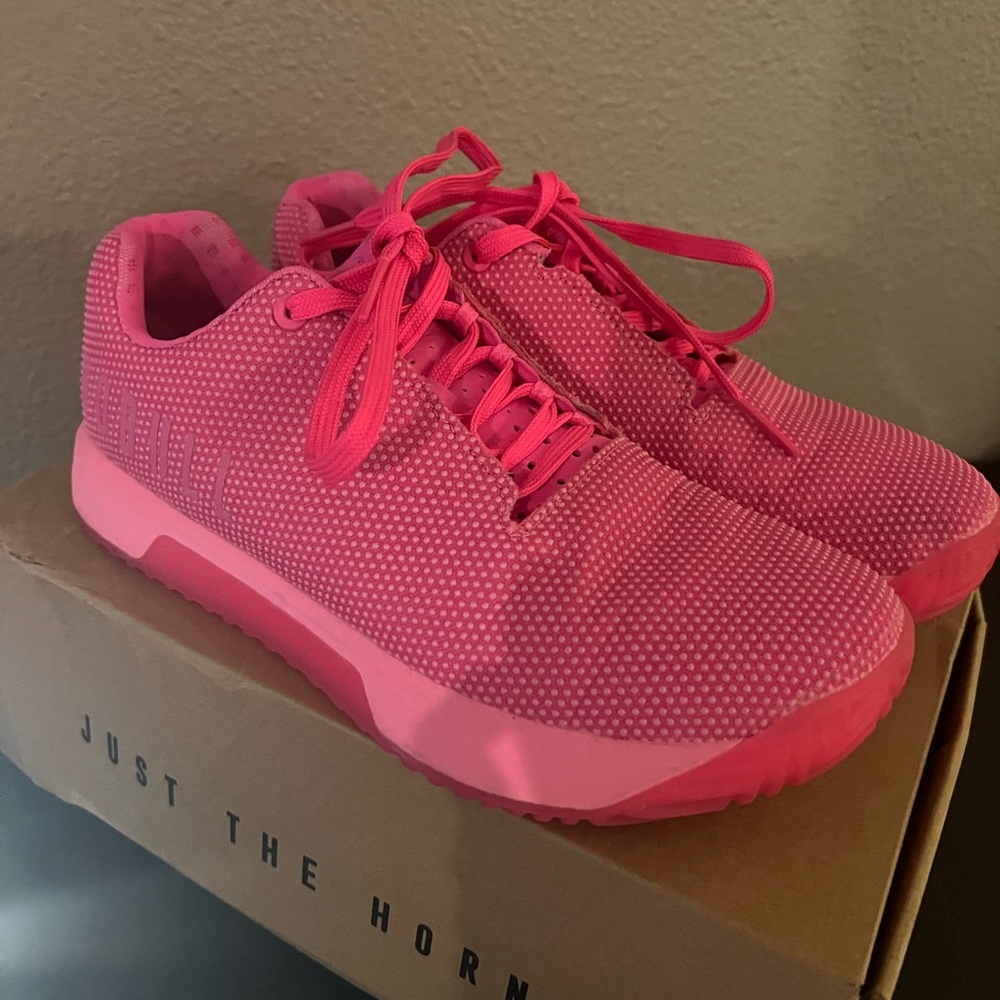 Nobull Trainer Plus - neon pink - size 9.5